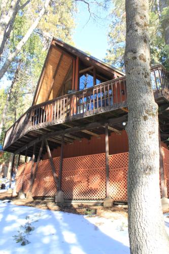 Photo #3 of Cozy Sequoia Forest Cabin near Lake Isabella in Kernville, CA