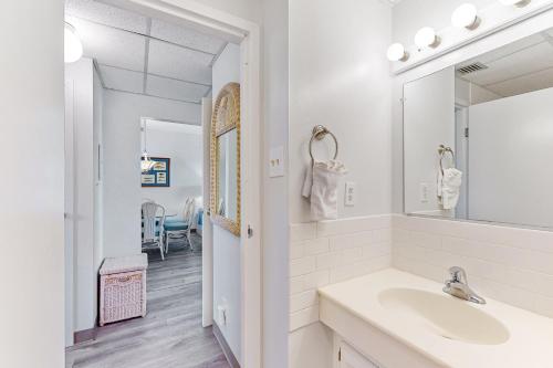 Photo #3 of Ocean House --- 100 E Savannah Rd 5D in Lewes, DE
