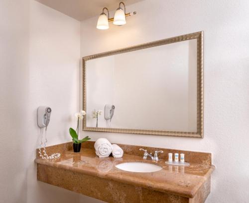 Photo #3 of Beachfront Inn and Suites at Dana Point in Dana Point, CA