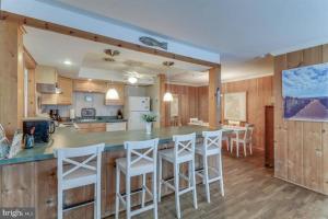 Photo #4 of Quaint Beach Block Cottage, 100 steps to the beach in Dewey Beach, DE