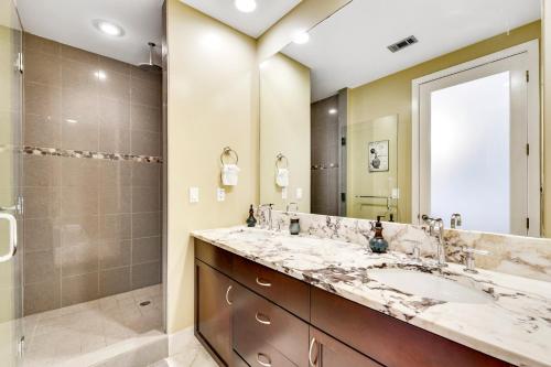 Photo #3 of Diamond Beach Penthouse 5PH3 in Galveston, TX