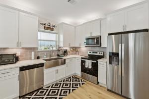 Photo #4 of Cozy 3 Bedroom Family Beach Home in Galveston in Galveston, TX