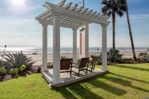 Photo #4 of DoubleTree by Hilton Galveston Beach in Galveston, TX