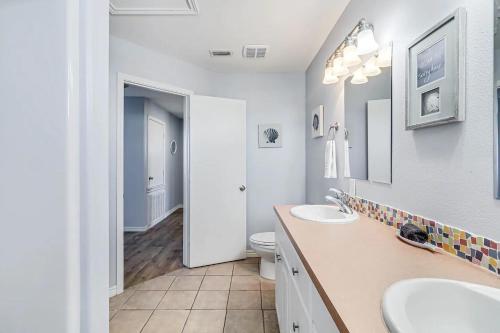 Photo #3 of 6BDRM Beach Home - Oceanviews - Recently Renovated - Shared Pool & HotTub in Port Aransas, TX