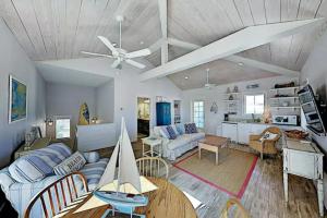 Photo #6 of Steps to The Beach! Beautiful 4 BDRM 5 Bath Home W/Pool & Hot Tub in Port Aransas, TX