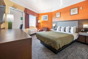 Photo #5 of Quality Inn & Suites Galveston - Beachfront in Galveston, TX