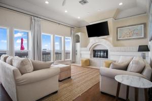 Photo #5 of Beach Front Cottage with Beautiful Ocean Views! in Bolivar Peninsula, TX