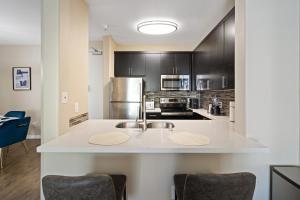 Photo #5 of Venice Marina Pool and Spa Luxury Condo in Los Angeles, CA