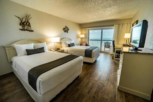 Photo #2 of Emerald Beach Hotel Corpus Christi in Corpus Christi, TX