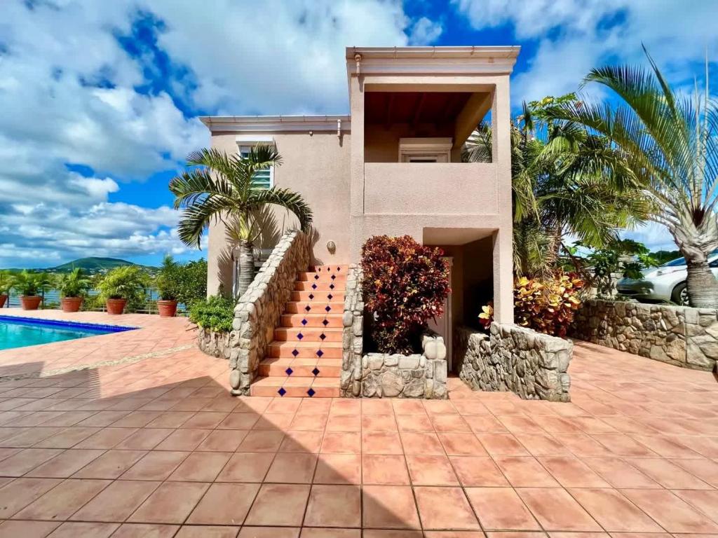 Photo #1 of Oceanfront Cottage in Nazareth, US Virgin Islands