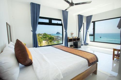 Photo #2 of Palm Beach Hotel Phu Yen - Kite surfing spot in winter in Thành phố Tuy Hòa, Vietnam