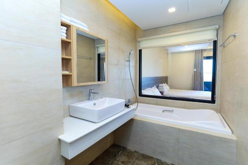 Photo #2 of FLC Sea Tower Quy Nhon - Seaview Apartel in Quy Nhơn, Vietnam