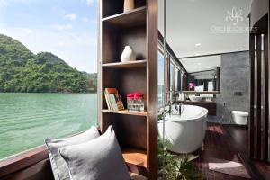 Photo #5 of Orchid Classic Cruise in Thành phố Hạ Long, Vietnam