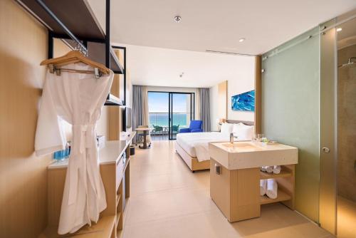 Photo #3 of The Sea View Cam Ranh Beach Resort in Thành phố Cam Ranh, Vietnam