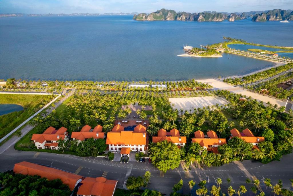 Photo #1 of Tuan Chau Resort Ha Long in Thành phố Hạ Long, Vietnam