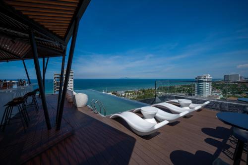Photo #2 of Draco Hotel & Suites in Danang, Vietnam