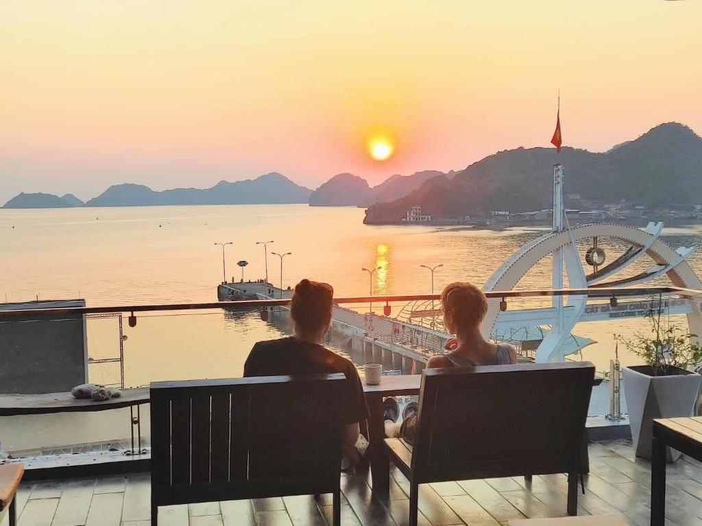 Photo of Catba Pod Hostel - Restaurant and Rooftop Bar in Cat Ba, Vietnam