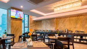 Photo #5 of Meriton Hotel Nha Trang in Nha Trang, Vietnam