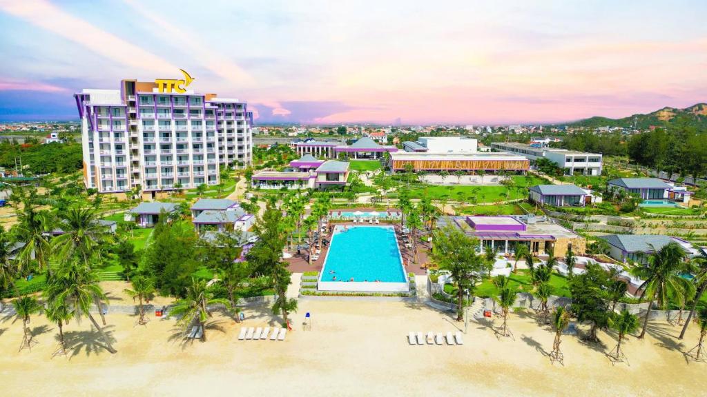 Photo of TTC Van Phong Bay Resort - Himalaya Sauna & Steam Retreat Included in Thị xã Ninh Hòa, Vietnam