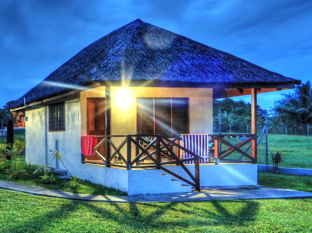 Photo of Beachfront Resort in Luganville, Vanuatu