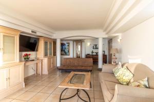 Photo #5 of Beachfront Seaview in Cape Town, South Africa