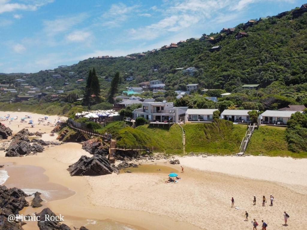 Photo of Picnic Rock Seaside Accommodation in Keurboomstrand, South Africa