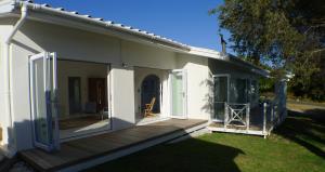 Photo #6 of Pashasha Beach House and Hot Tub in Sandbaai, South Africa