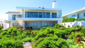 Photo #6 of On The Beach Apartments in Yzerfontein, South Africa
