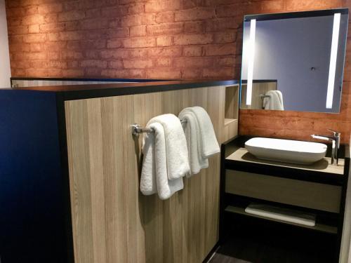 Photo #3 of ONOMO Hotel Durban in Durban, South Africa