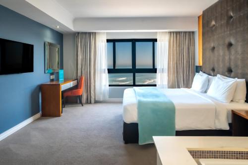 Photo #2 of Blaauwberg Beach Hotel in Cape Town, South Africa