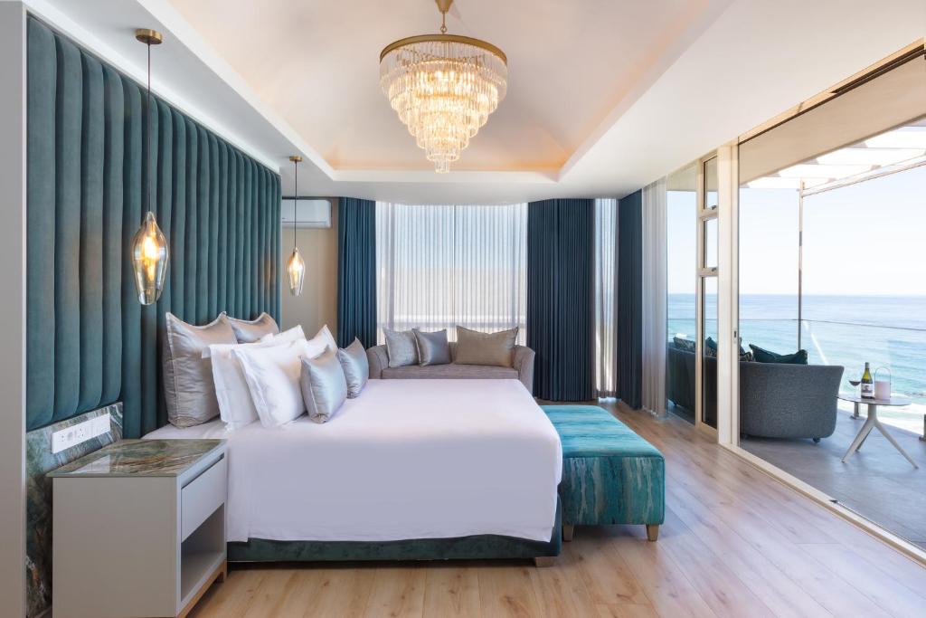 Photo of Views Boutique Hotel & Spa in Wilderness, South Africa
