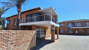 Photo #6 of Ocean Breeze J-Bay in Jeffreys Bay, South Africa