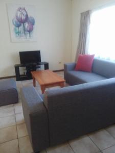 Photo #6 of Doonside Holiday Apartments in eManzimtoti, South Africa