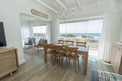 Photo #3 of Luxury On The Beach in Gqeberha, South Africa