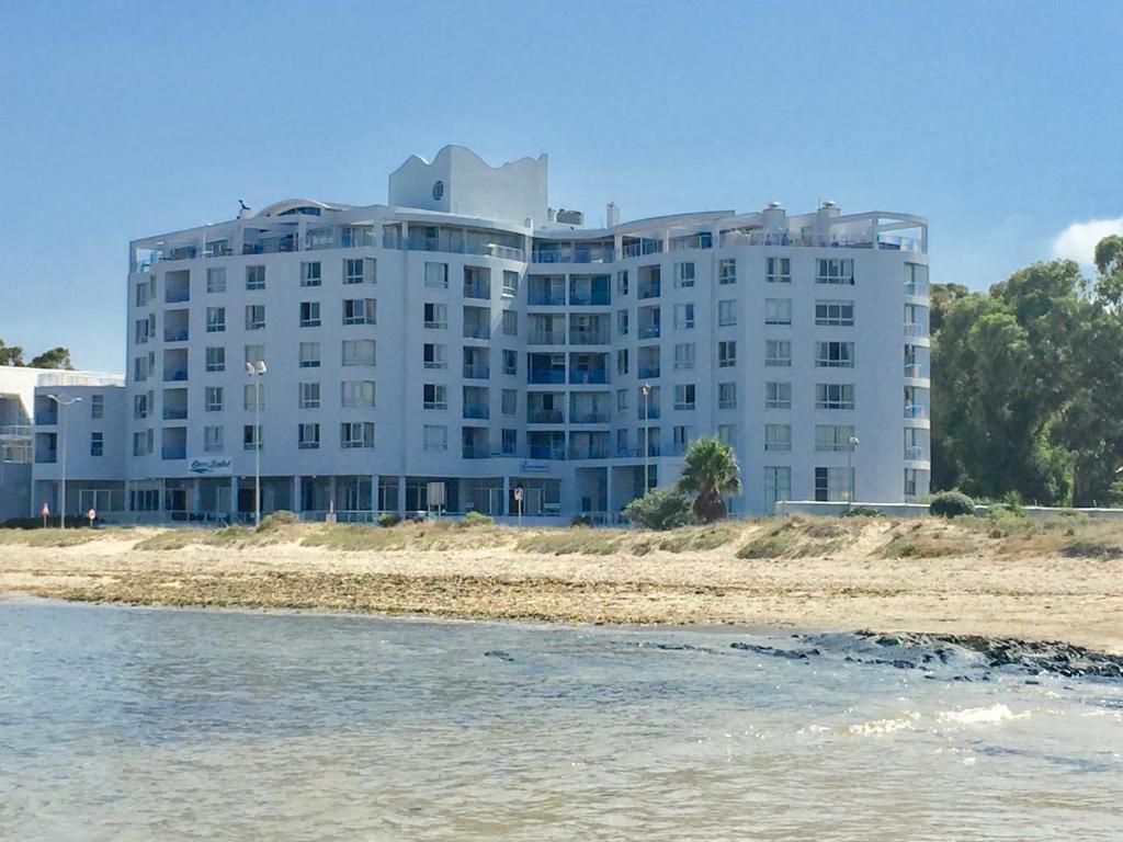 Photo of Ocean Breeze Hotel in Cape Town, South Africa