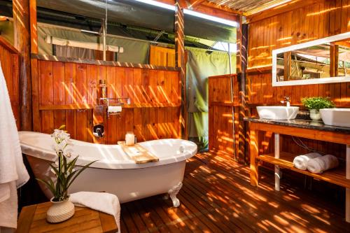 Photo #3 of Kingfisher Lakeside Retreat in Southbroom, South Africa