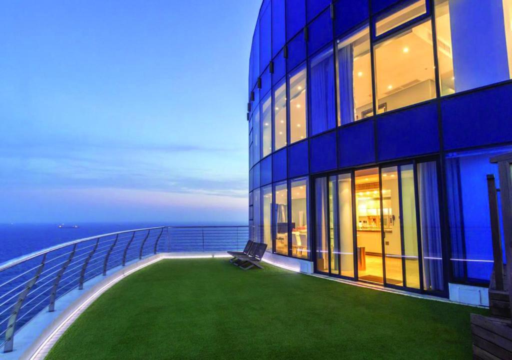 Photo of Pearls of Umhlanga Exquisite 3 Level Penthouse in uMhlanga, South Africa