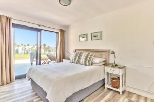 Photo #4 of Adjacent Camps Bay Beach in Cape Town, South Africa