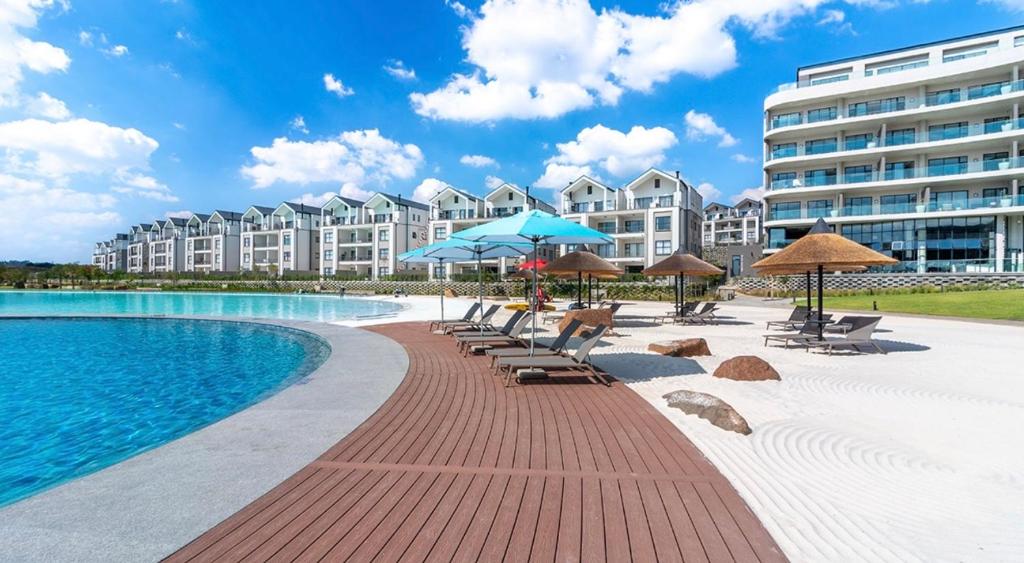 Photo of Waterfall Paradise Entire Executive 1 Bed Apt in Midrand, GP
