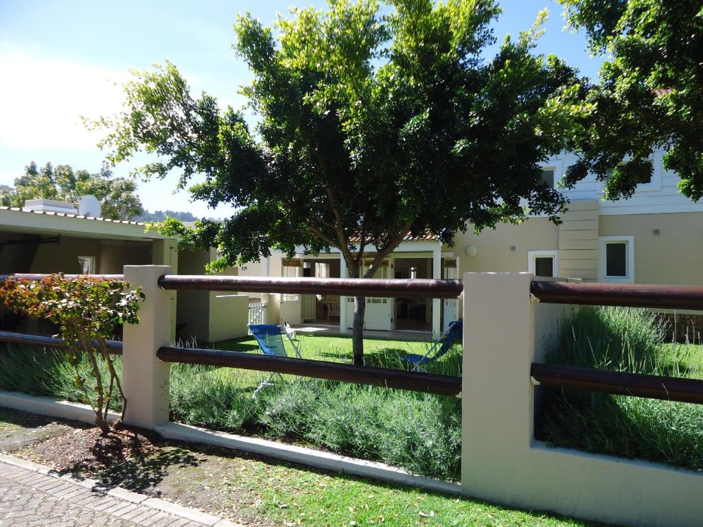 Photo #1 of Sea-Lets in Keurboomstrand, South Africa