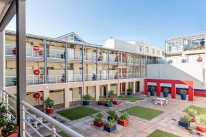 Photo #6 of Luxury Beachfront Loft , L21 Seaside Village, Big Bay, Cape Town- 3 bedroom in Cape Town, South Africa