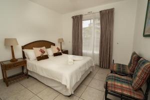 Photo #5 of Laguna La Crete 87 in Margate, South Africa
