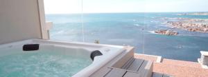 Photo #5 of Azamara Luxury Villa - Camps Bay in Cape Town, South Africa