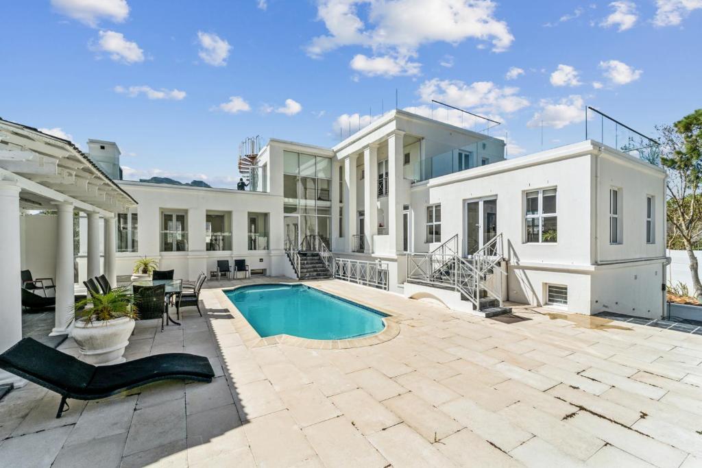 Photo #1 of Bed and Breakfast Villa Livadia in Cape Town, South Africa