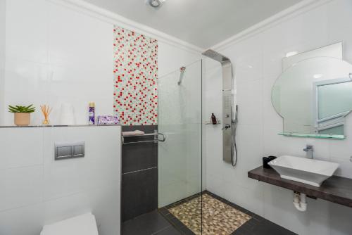 Photo #3 of Bed and Breakfast Villa Livadia in Cape Town, South Africa