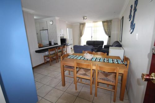 Photo #2 of Boulevard 8 in Margate, South Africa