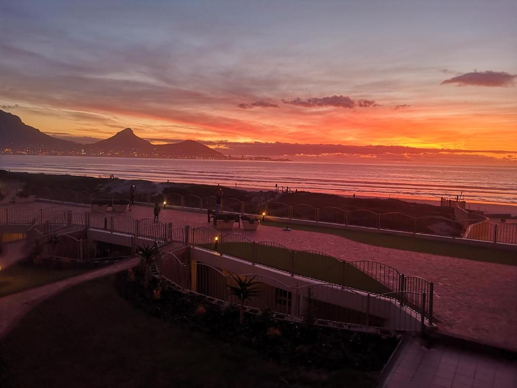 Photo of Lagoon Beach Neptune Isle Cape Town in Kaapstad, South Africa